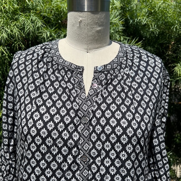 Joie dress, size X small, color black with white flower pattern - Picture 2 of 12